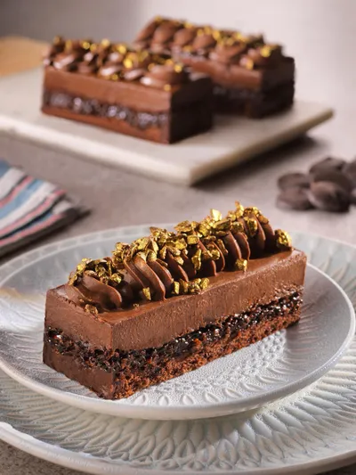 DORO CAKE Deluxe Çikolatalı Pasta - Zengin çikolata katmanları ile özel pasta