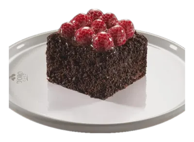 DORO CAKE Frambuazlı Brownie — Taze frambuaz ile süslenmiş brownie